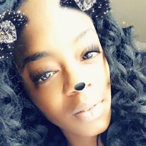 Meet your Posher, Tia